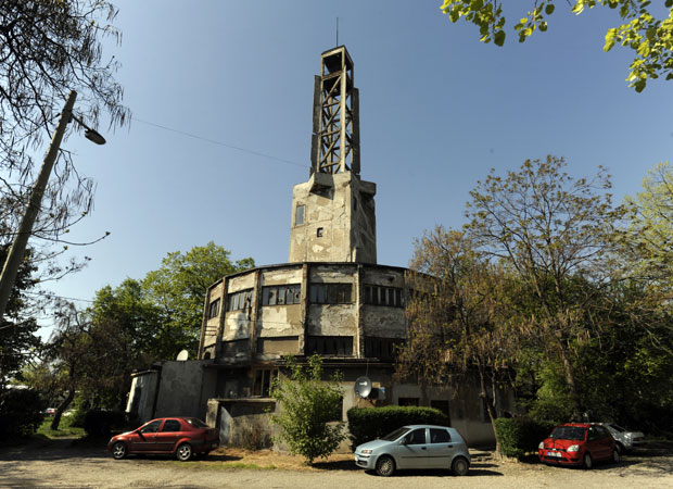 Kасне и закон и меморијал